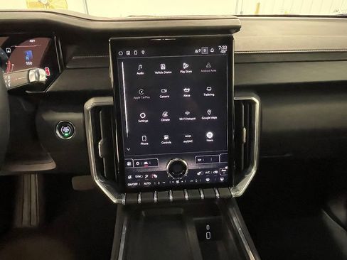 Certified 2025 GMC Acadia Elevation image 35