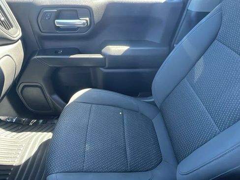 Used 2020 Chevrolet Silverado 1500 Custom w/ Custom Value Package AWD/4WD image 12
