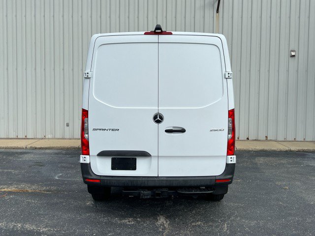Used 2019 Mercedes-Benz Sprinter 2500 image 6