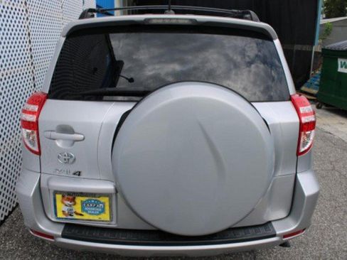 Used 2011 Toyota RAV4 2WD w/ Base L4 Extra Value Pkg image 7
