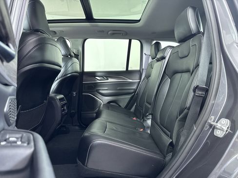 Used 2022 Jeep Grand Cherokee Limited 4xe image 24