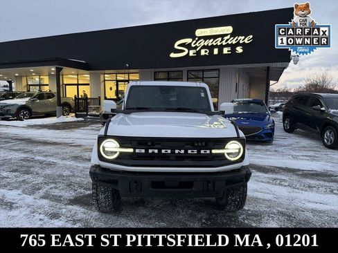 Used 2024 Ford Bronco Outer Banks image 2