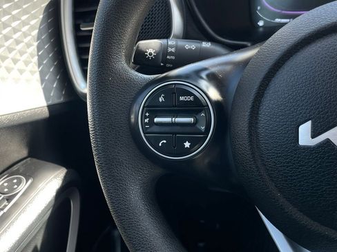 Used 2024 Kia Soul LX w/ Option Group 015 FWD image 13