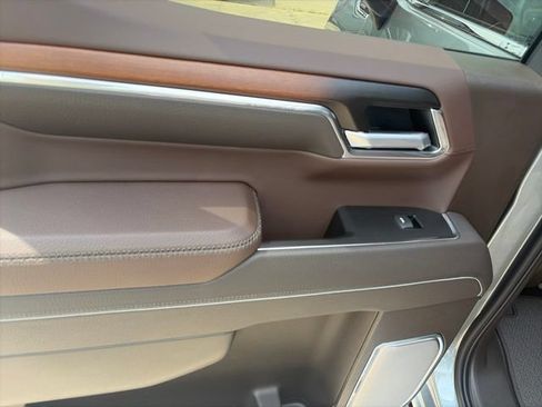 New 2026 GMC Sierra 1500 Denali w/ Denali Reserve Package AWD/4WD image 12
