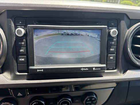 Used 2017 Toyota Tacoma SR5 w/ Tow Package AWD/4WD image 21