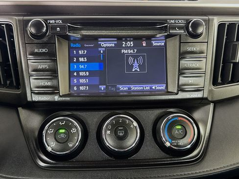 Used 2017 Toyota RAV4 LE FWD image 16