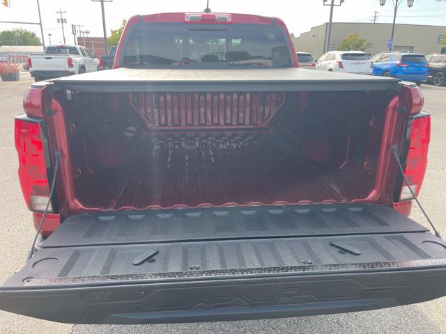 Used 2024 Chevrolet Colorado W/T w/ WT Convenience Package II RWD image 33