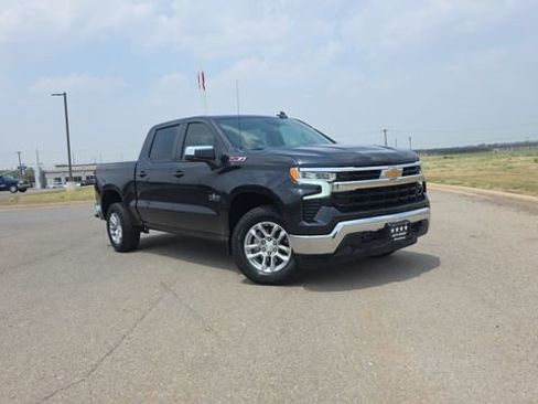 Used 2024 Chevrolet Silverado 1500 LT w/ Z71 Off-Road Package AWD/4WD image 9