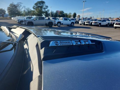 Used 2026 Chevrolet Silverado 2500 Custom w/ Custom Convenience Package image 10