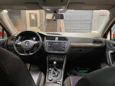 Used 2019 Volkswagen Tiguan SE w/ Panoramic Sunroof Package image 33