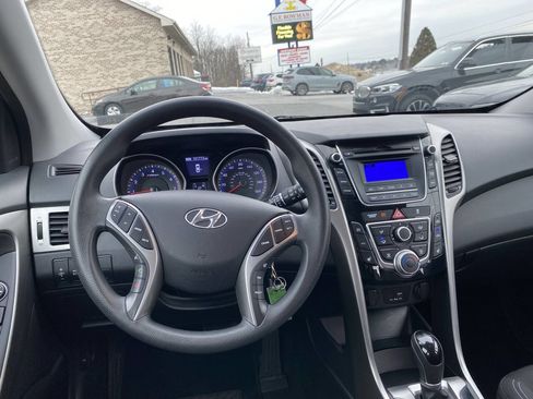 Used 2016 Hyundai Elantra GT image 22