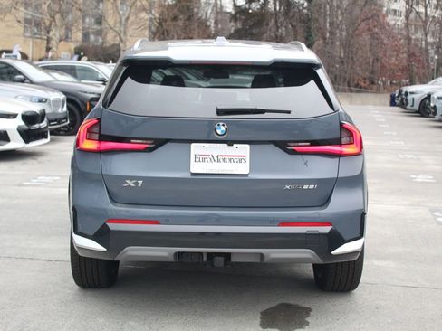 Used 2026 BMW X1 xDrive28i w/ Technology Package image 6
