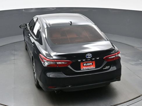 Used 2022 Toyota Camry XLE FWD image 37
