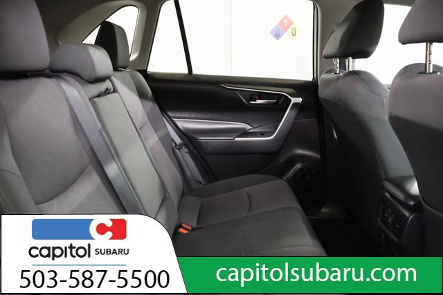 Used 2025 Toyota RAV4 XLE AWD/4WD image 27