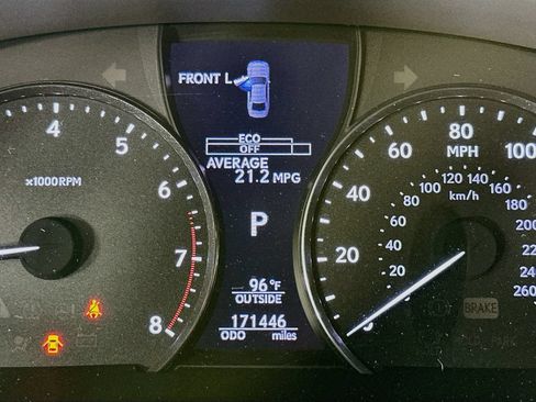 Used 2014 Lexus LS 460 AWD w/ Comfort Package image 17