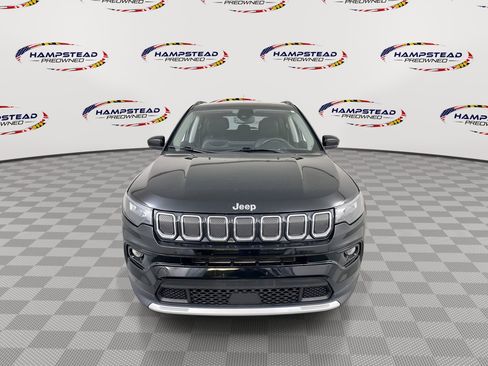 Used 2022 Jeep Compass Limited image 3