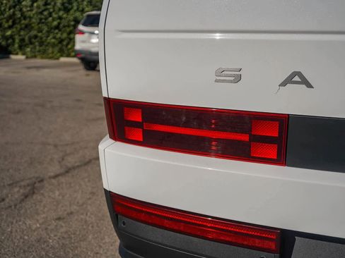 Used 2025 Hyundai Santa Fe SEL image 9