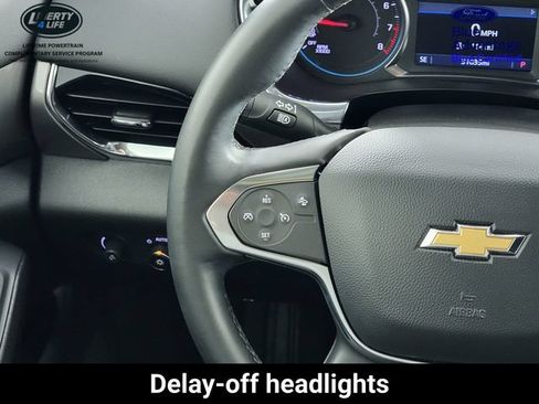 Used 2023 Chevrolet Traverse LT FWD image 30