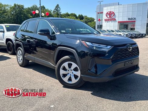 Used 2025 Toyota RAV4 LE AWD/4WD image 1