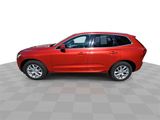 Used 2021 Volvo XC60 T5 Momentum image 5