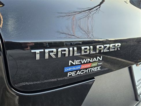 Used 2023 Chevrolet TrailBlazer ACTIV w/ Convenience Package image 7