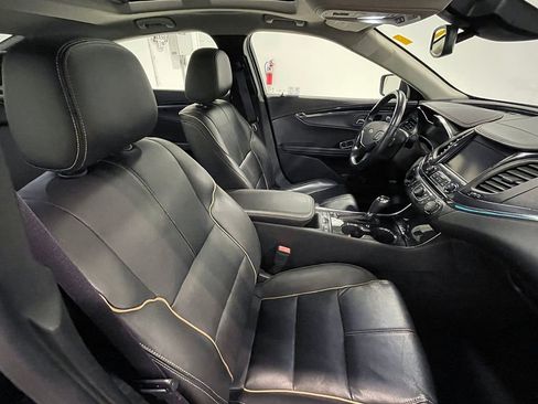 Used 2016 Chevrolet Impala LTZ w/ Enhanced Convenience Package image 27