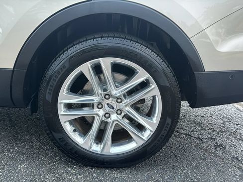 Used 2017 Ford Explorer Limited w/ Equipment Group 301A AWD/4WD image 11