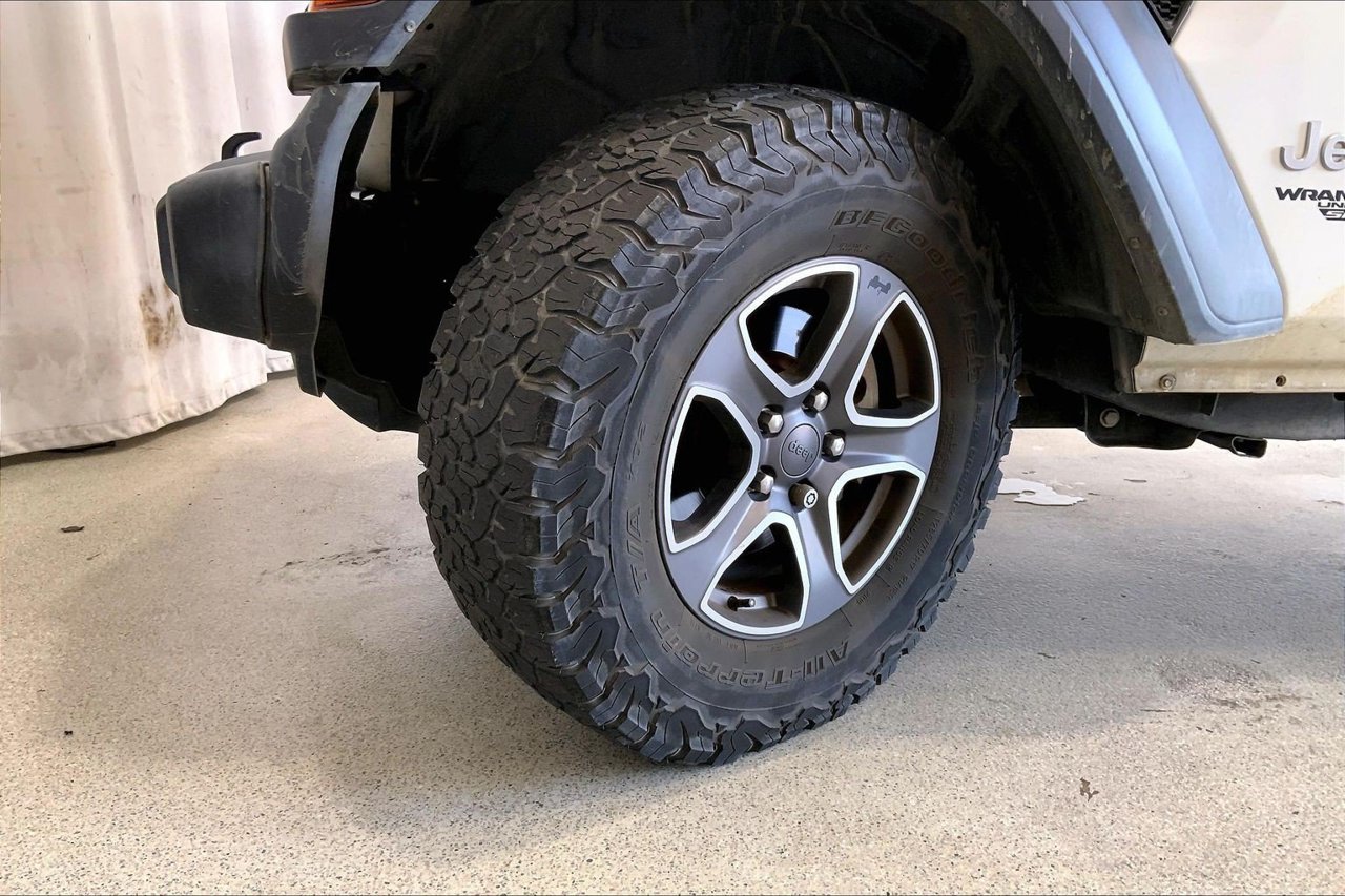 Used 2018 Jeep Wrangler Unlimited Sport S AWD/4WD image 20