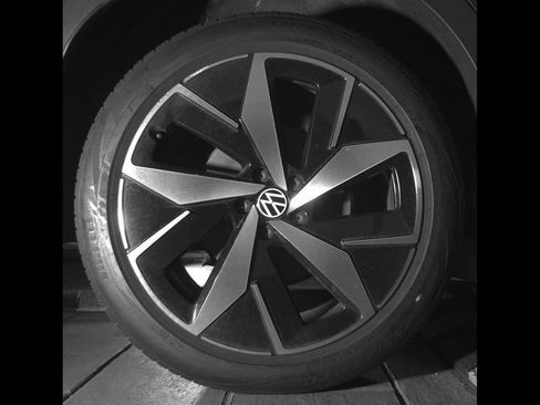 Certified 2023 Volkswagen ID.4 Pro S AWD/4WD image 14