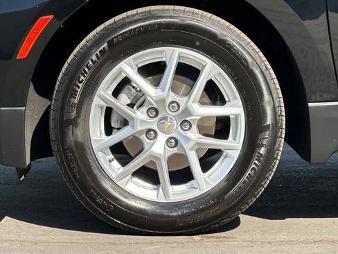 Used 2024 Chevrolet Equinox LT FWD image 27