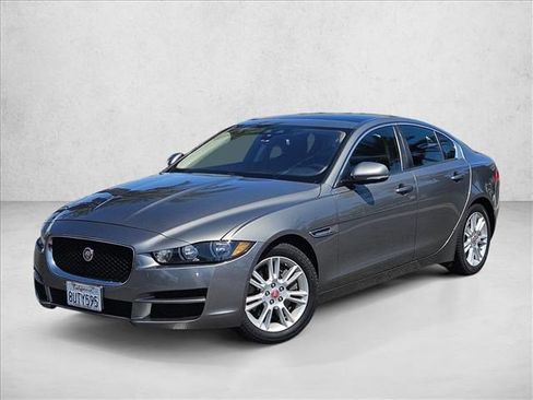 Used 2018 Jaguar XE Premium AWD/4WD image 1