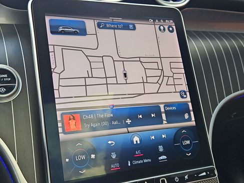 Used 2023 Mercedes-Benz GLC 300 image 25