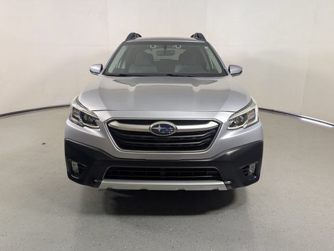 Used 2020 Subaru Outback Limited AWD/4WD image 2