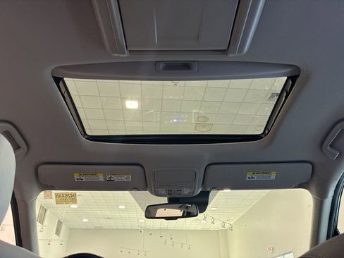 Used 2016 Honda Pilot Touring image 20