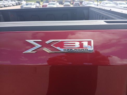 Used 2019 GMC Sierra 1500 SLE w/ SLE Value Package image 12