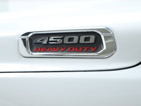 Used 2024 RAM 4500 SLT w/ Quick Order Package 2YG SLT image 37