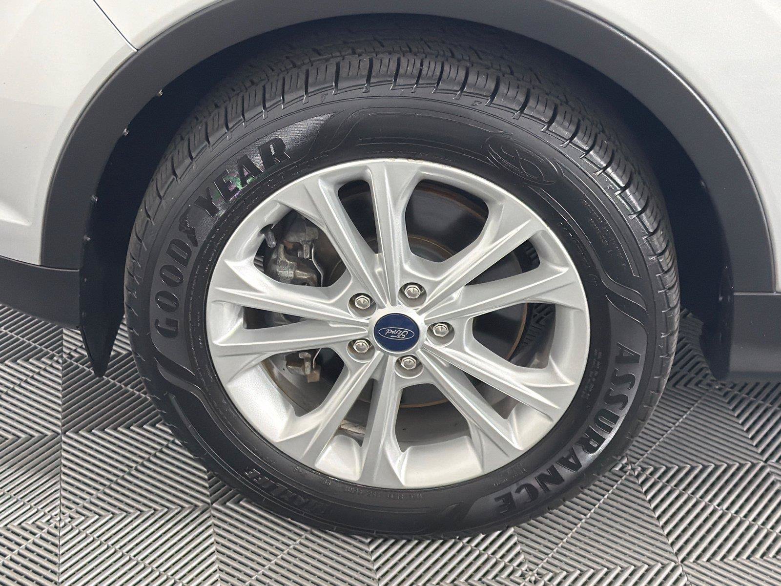 Used 2019 Ford Escape SEL AWD/4WD image 11
