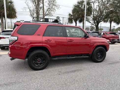Used 2022 Toyota 4Runner SR5 Premium w/ Moonroof Package image 11