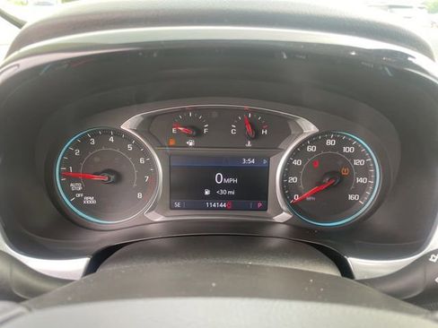 Used 2020 Chevrolet Traverse LT FWD image 17