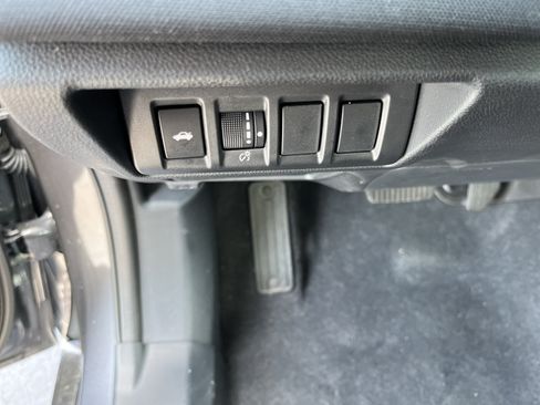 Used 2025 Subaru Legacy Premium AWD/4WD image 19