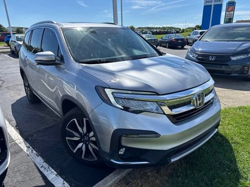 Used 2022 Honda Pilot Touring image 3