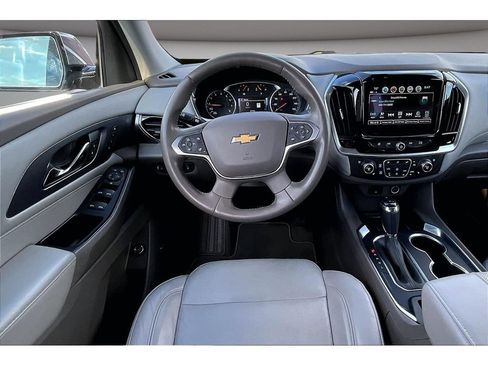 Used 2019 Chevrolet Traverse Premier AWD/4WD image 7