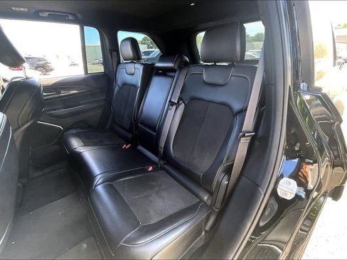 Used 2022 Jeep Grand Cherokee Altitude image 19