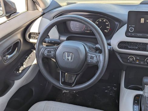 Certified 2025 Honda HR-V LX image 13