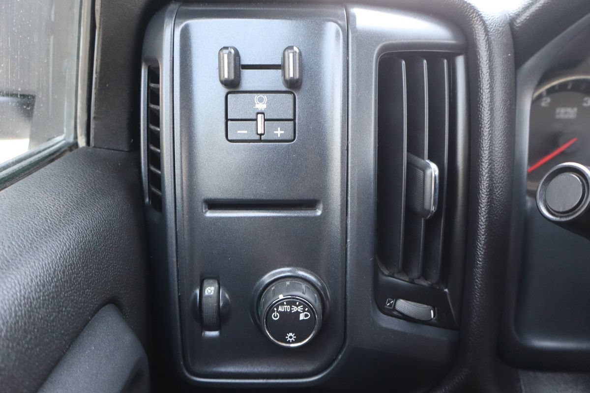 Used 2016 Chevrolet Silverado 2500 W/T AWD/4WD image 28