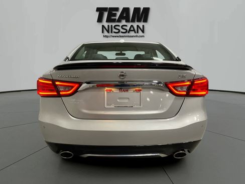 Used 2017 Nissan Maxima SR w/ Midnight Edition image 5