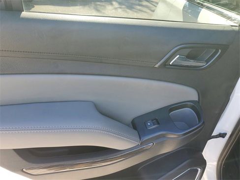 Used 2019 Chevrolet Tahoe LT w/ Luxury Package image 9