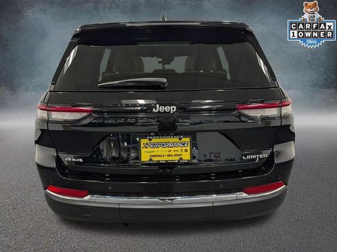 Used 2025 Jeep Grand Cherokee Limited AWD/4WD image 5