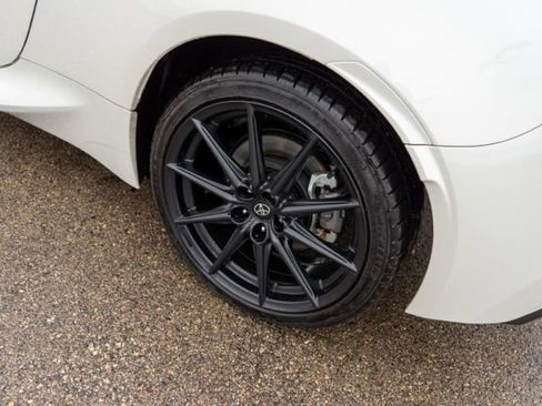 Used 2024 Toyota GR86 Premium RWD image 11
