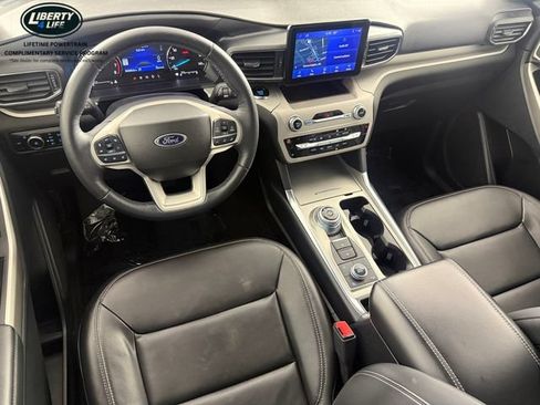 Certified 2023 Ford Explorer XLT w/ Equipment Group 202A AWD/4WD image 32